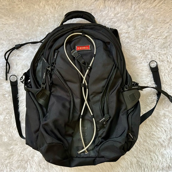 J WORLD BLACK MULITPOCKET SECURITY BACKPACK - Picture 3 of 13